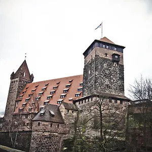 - Youth Vandrerhjem